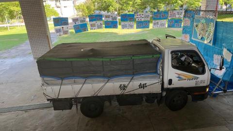 豪傑搬運工程 - 清運木材