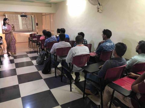 Sandy英文老師/一對一/團班 - ✅全英文教授印度大學生中華文化