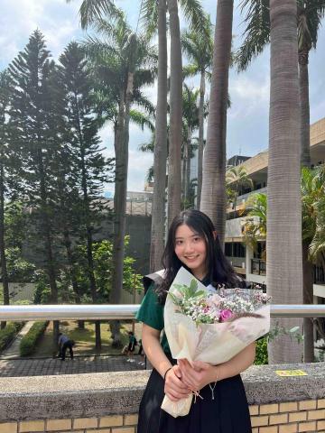 提供國標舞女老師服務的專家闕伶倢