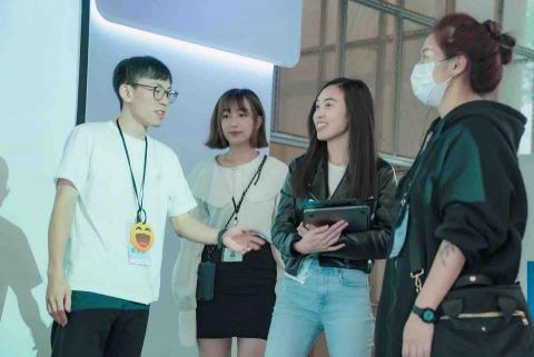 無奈要開工作室 - 