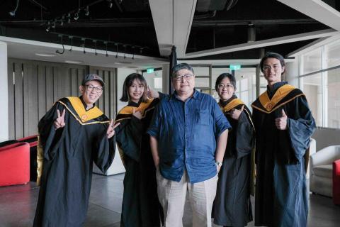 無奈要開工作室 - 