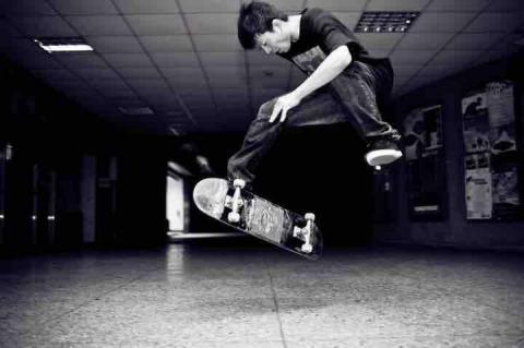 柒柒滑板教學 - 360flip