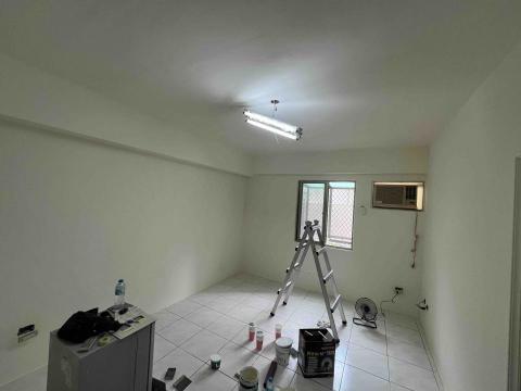 抗水猿工程行 - 純手工刷油漆