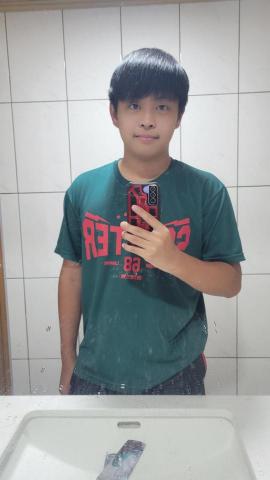 提供配音服務的專家呂紹鴻