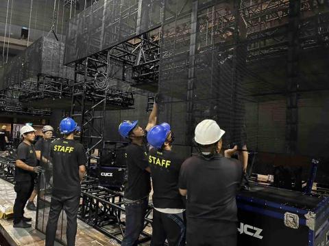 拆櫃有限公司 -  演唱會LED搭設助手