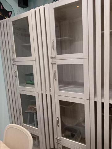 策略室內裝修事業群 - 玻璃門系統收納櫃 策略室內裝修事業群 - 玻璃門系統收納櫃