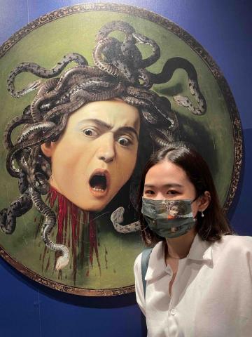 Yu Chen - 課餘時間看看展，啟發對藝術的對我獨特的情感及創意