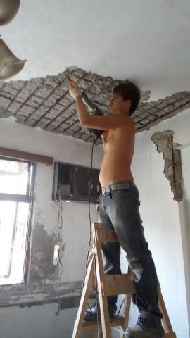 璟翔企業社 - 鋼筋裸露，拆除施工