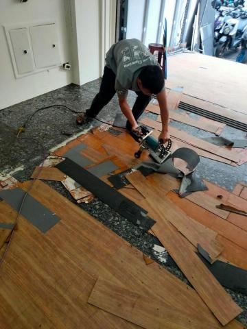 旭浪工程有限公司 - 塑膠地板拆除