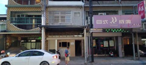 焌宏統編60749693 - 7月中桃園案：白鐵烤消光灰雙層鋼板遮雨棚。