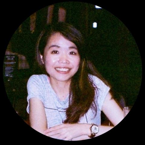 提供多少錢泰文服務的專家Daniela M.