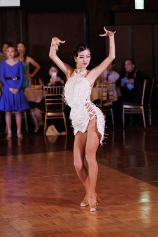 張瑜珊 - 國標舞