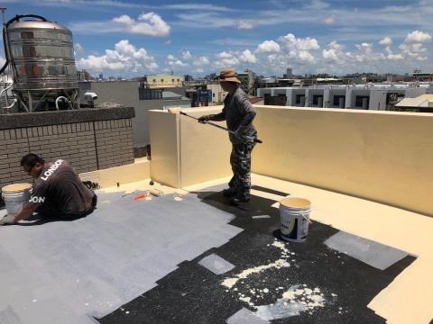 石黑建裝 - 台南-黃先生-屋頂防水施工