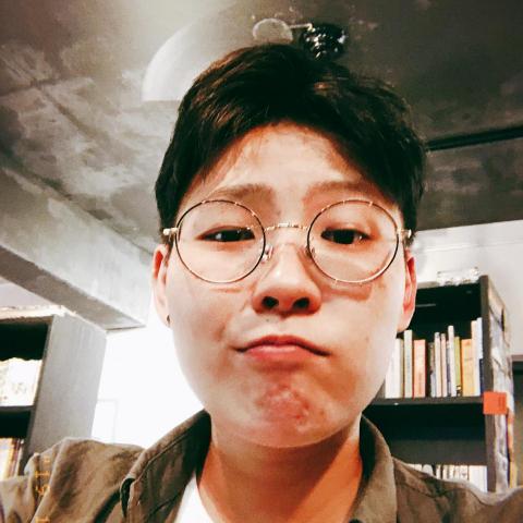 提供賺錢ptt服務的專家Ginger