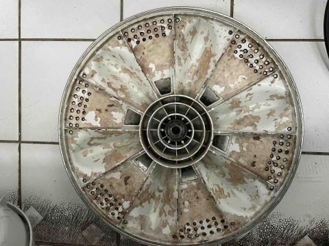 Clean Space 淨．空間 - 洗衣機葉輪清洗前