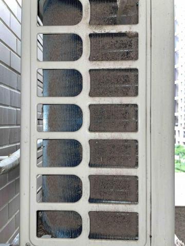 Clean Space 淨．空間 - 室外機清洗前