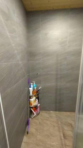 旭浪清潔有限公司 - 廁所水垢清潔後