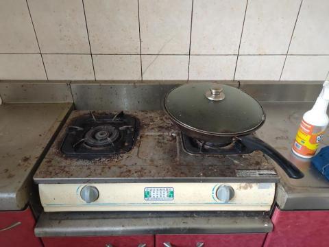 旭浪清潔有限公司 - 瓦斯爐除油清潔