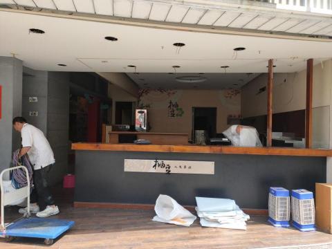 旭浪清潔有限公司 - 裝潢拆除前