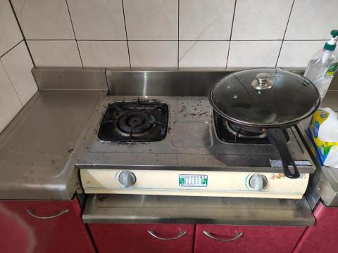 旭浪清潔有限公司 - 瓦斯爐清潔後