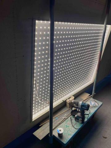 智凱水電工作室 - Led燈箱