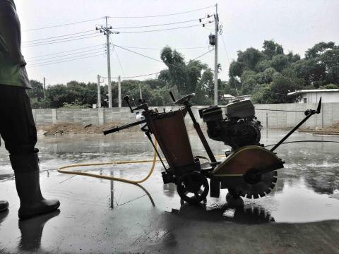 汪藤專業地坪工程 - 伸縮縫地坪切割