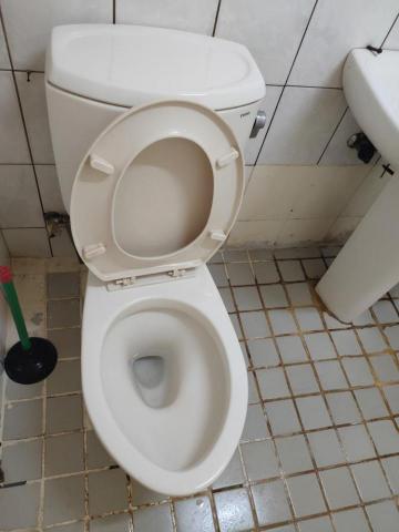 旭浪清潔有限公司 - 陳年舊垢廁所清潔後