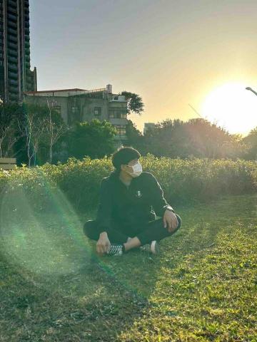 提供數學老師你來服務的專家鄭丞佑