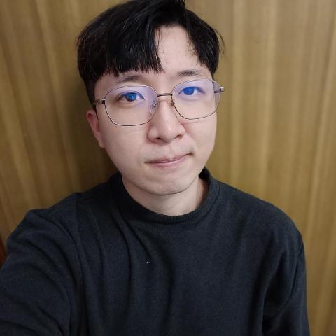 提供sbir代寫服務的專家威先生