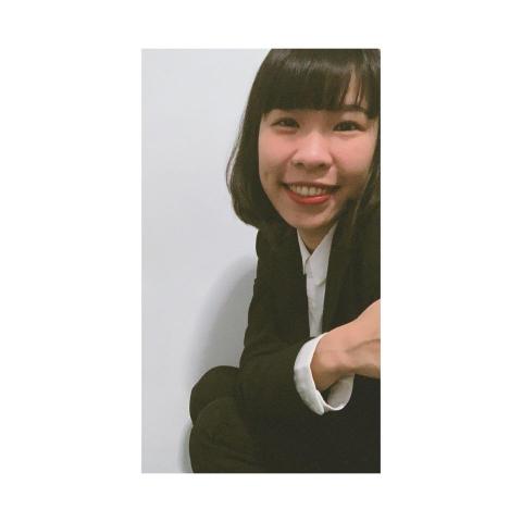 提供183天稅服務的專家Helen Kao