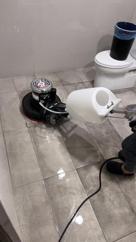 包賀清潔股份有限公司 - 地板髒汙清洗