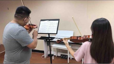 張茵茵 - 成人小提琴教學