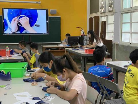 施文玲 - 科教中心講課