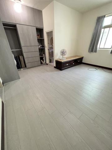 工廠直營   超耐磨木地板 工廠直營 - 寵愛系列同步紋卡扣式木地板