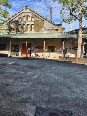 楊小姐 - 台北伍佰演唱會2023華山文創