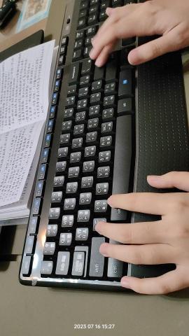 快樂打字服務工作室 - 手寫筆記本keyin入word檔案