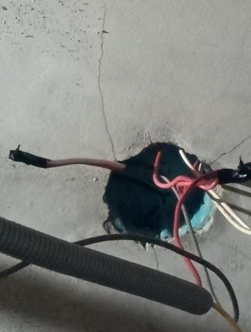 翊鋠水電油漆工程 - 抽換線