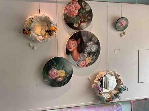 邱思蓉 - 參展白玉美展作品：尋夢·自我｜油畫 複合媒材｜2022