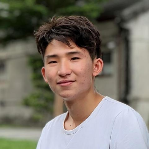 提供英翻中服務的專家David Yu