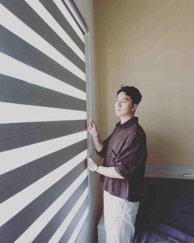 牛魔王智能窗飾/窗簾/木地板/系統家具 - 藝人雁名哥❤️恭喜新居落成