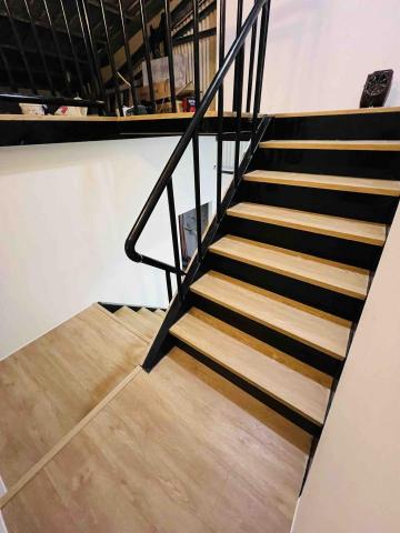 裕丞地板 - 一體成形樓梯踏板