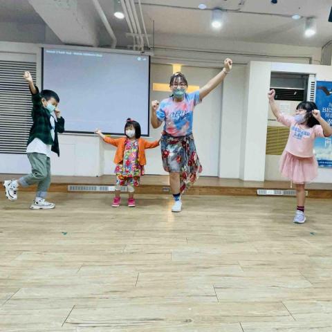 黃詩雅 - 幼童舞蹈肢體表演 黃詩雅 - 幼童舞蹈肢體表演