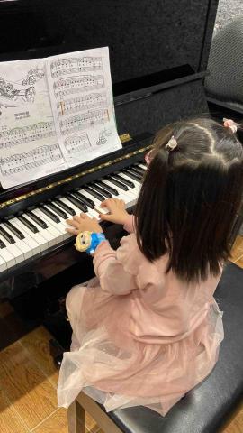 梁老師鋼琴工作室 - 4Y學齡前鋼琴 梁老師鋼琴工作室 - 4Y學齡前鋼琴