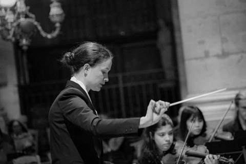 陳雅渝 - 法國參與校外樂團演出