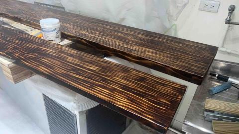 富冠工程開發-Daniel陳宣宇 - 客製化實木桌板碳化