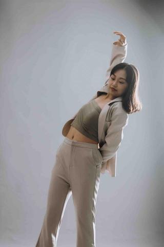 許方瑜 - 現代舞