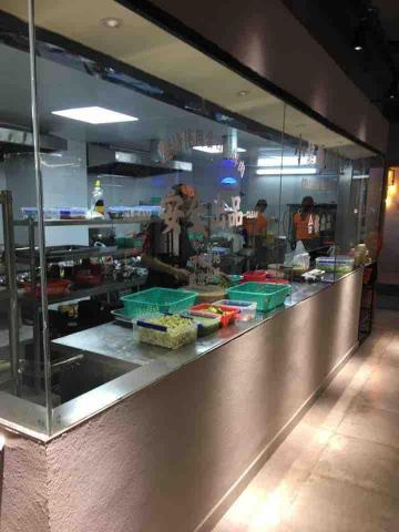 富冠工程開發-Daniel陳宣宇 - 透明廚房炭烤實驗室風格