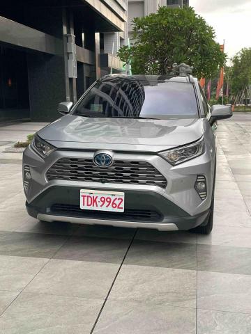 運送物品大車隊 - 豐田汽車油電4驅天窗頂規版本