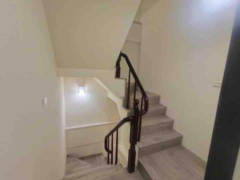 富冠工程開發-Daniel陳宣宇 - 全室超耐磨卡扣地板施作