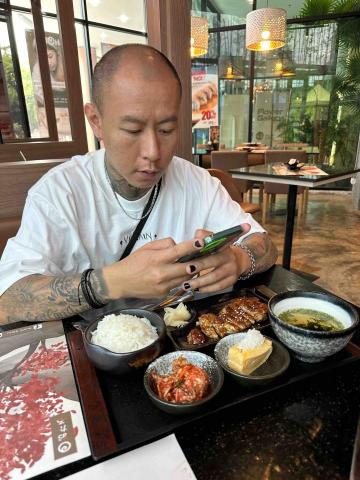 泰國先生與台灣太太 -  泰國先生與台灣太太 -